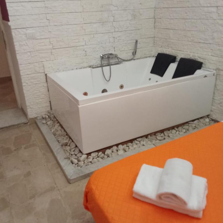 Versace 3 - Appartamento con 2 Camere da Letto - 8