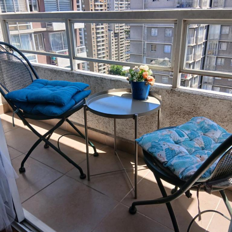 Lindo Departamento Santa Lucia - Habitación Familiar con baño privado - 2