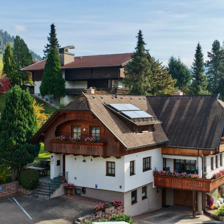 Haralds Ferienwohnungen - Apartment mit 1 Schlafzimmer und Balkon - 5