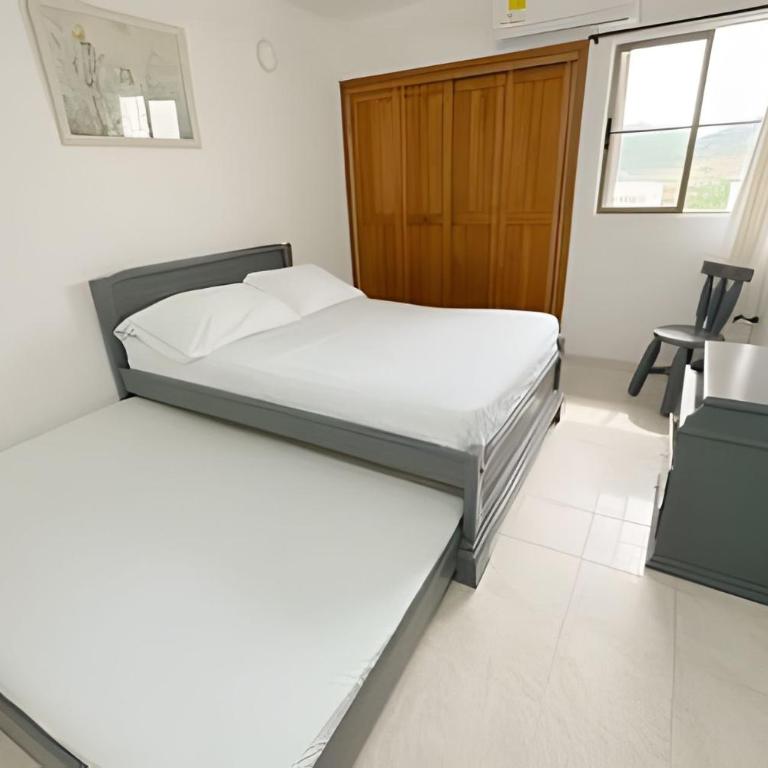 A 1 cuadra del mar | Apartamento familiar en El Rodadero – Edificio Los Laureles - Apartamento - 3