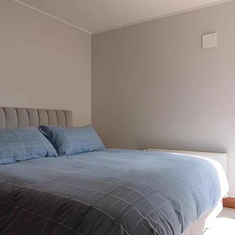 En Parque Pinares, descanso en el Lago - Three-Bedroom Apartment - 5