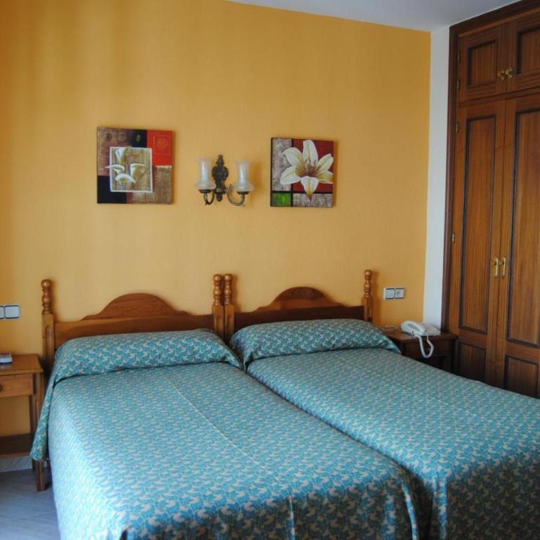 Hostal Italia - Habitación Doble - 2 camas - 13