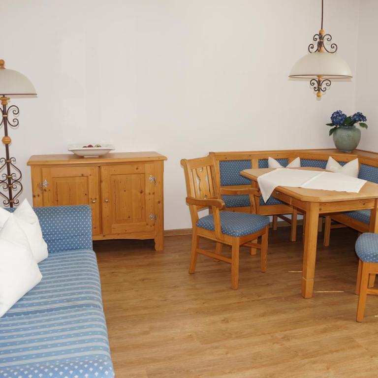 Ferienwohnungen Rettenbacher - Two-Bedroom Apartment - Nr. 2 - 1