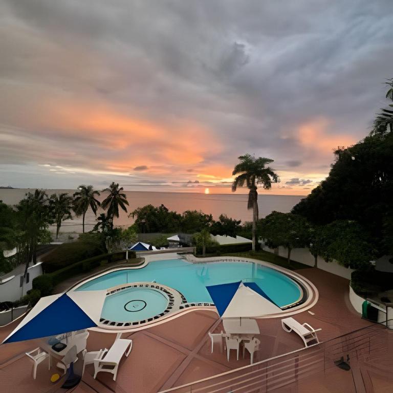 Alojamiento exclusivo frente al mar - Apartment - 12