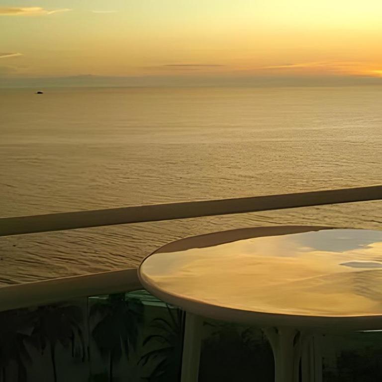 Alojamiento exclusivo frente al mar - Apartment - 29