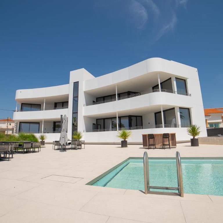Janmarsol - Three-Bedroom Premium Apartment with Balcony - 1