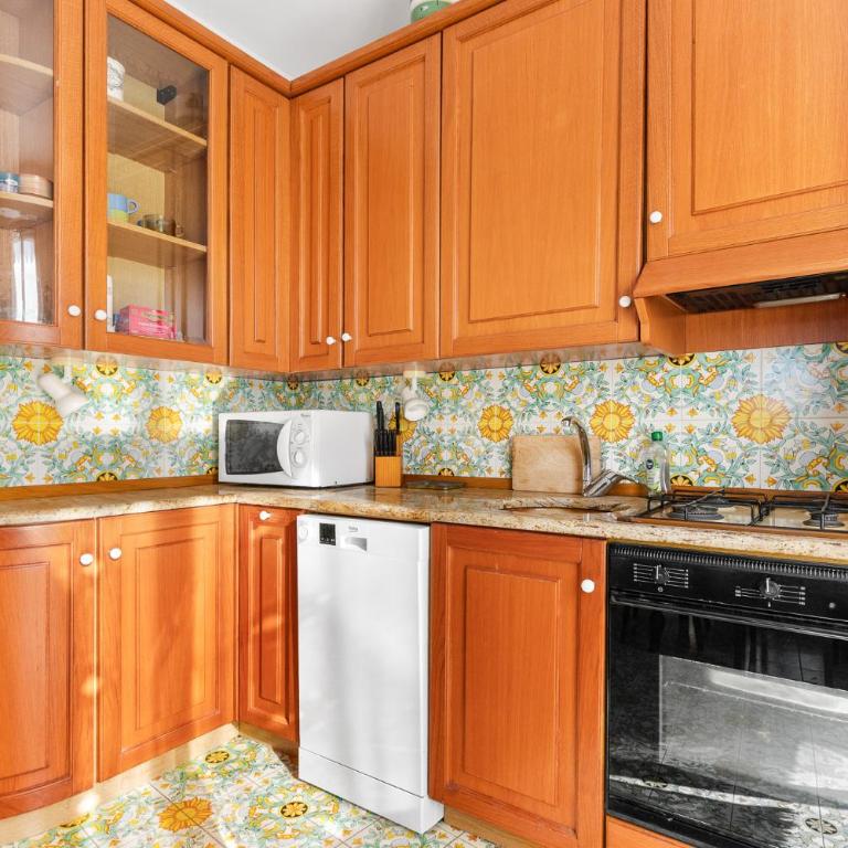 Hostdomus - Villa Viola Terrace Suite free parking - Appartamento con 2 Camere da Letto e Terrazza - 11
