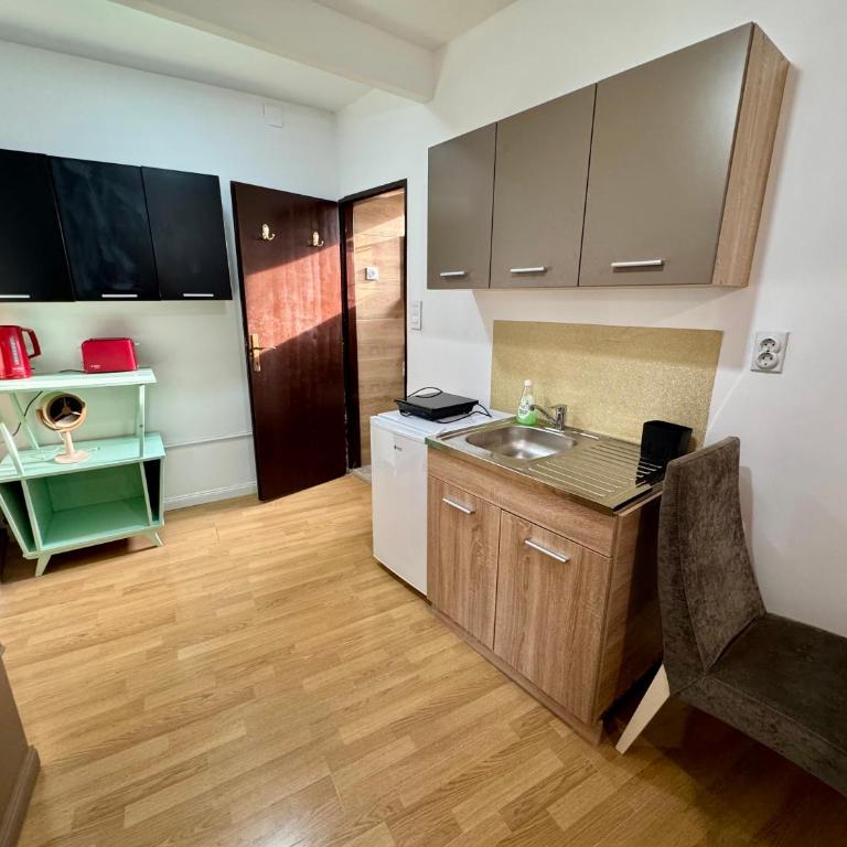 Riseup apartman - One-Bedroom Apartment - 6