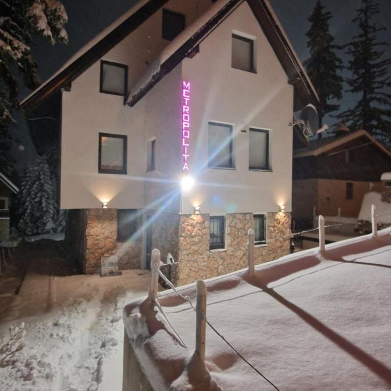 Apartmani natural Jahorina - Two-Bedroom Deluxe Apartment with Balcony - 2