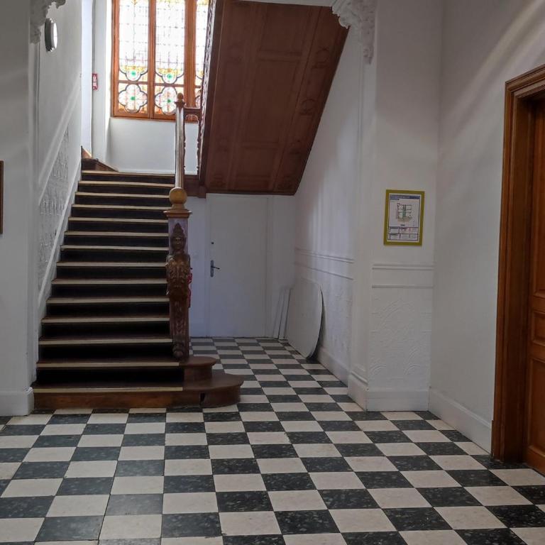 Appartement T3 dans château avec piscine et WIFI, animaux admis, 6 personnes - Apartment mit 2 Schlafzimmern - 11