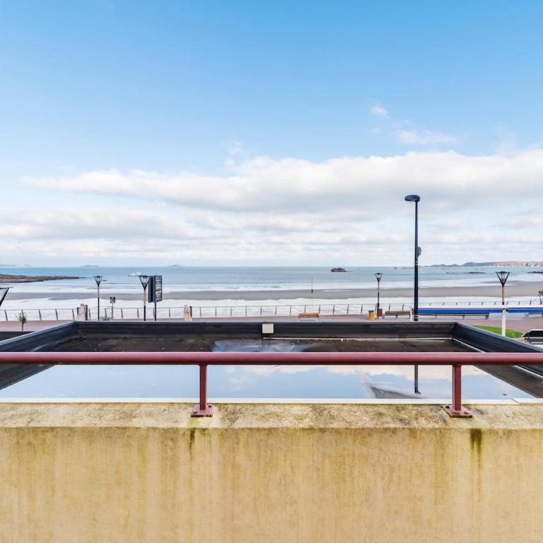 Grande terrasse vue sur la plage de Trestraou - Apartment with Sea View - 21