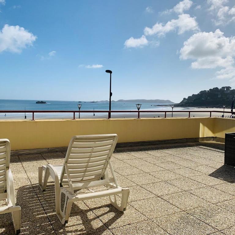Grande terrasse vue sur la plage de Trestraou - Apartment with Sea View - 11
