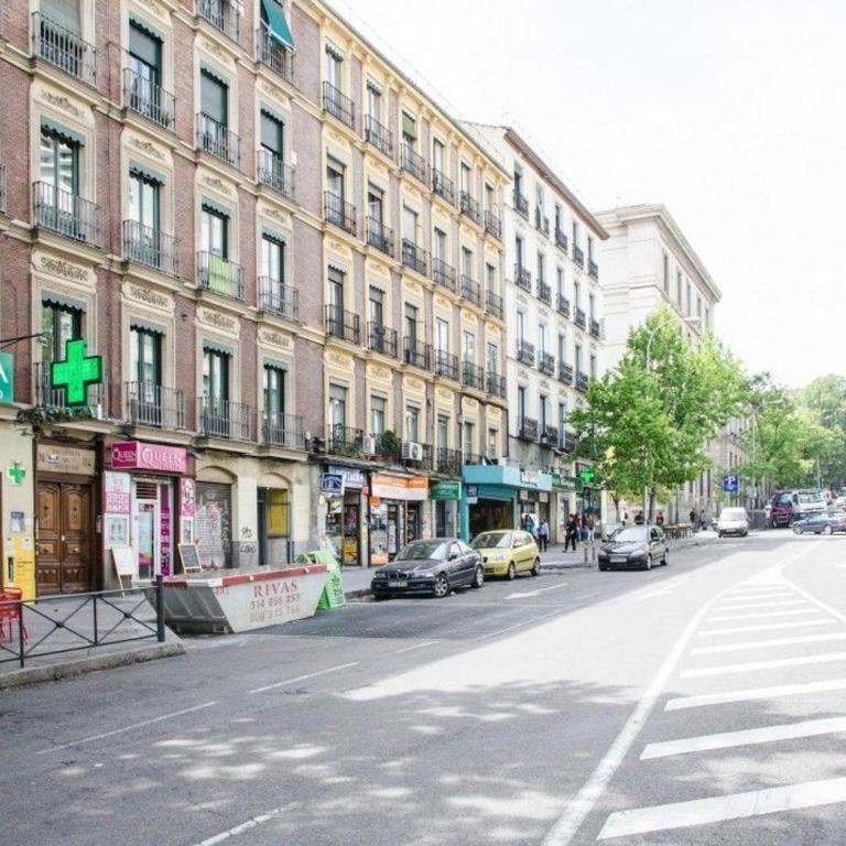 Stunning Stylish 4BD 3BTH - City Center-Atocha - Apartment - 44