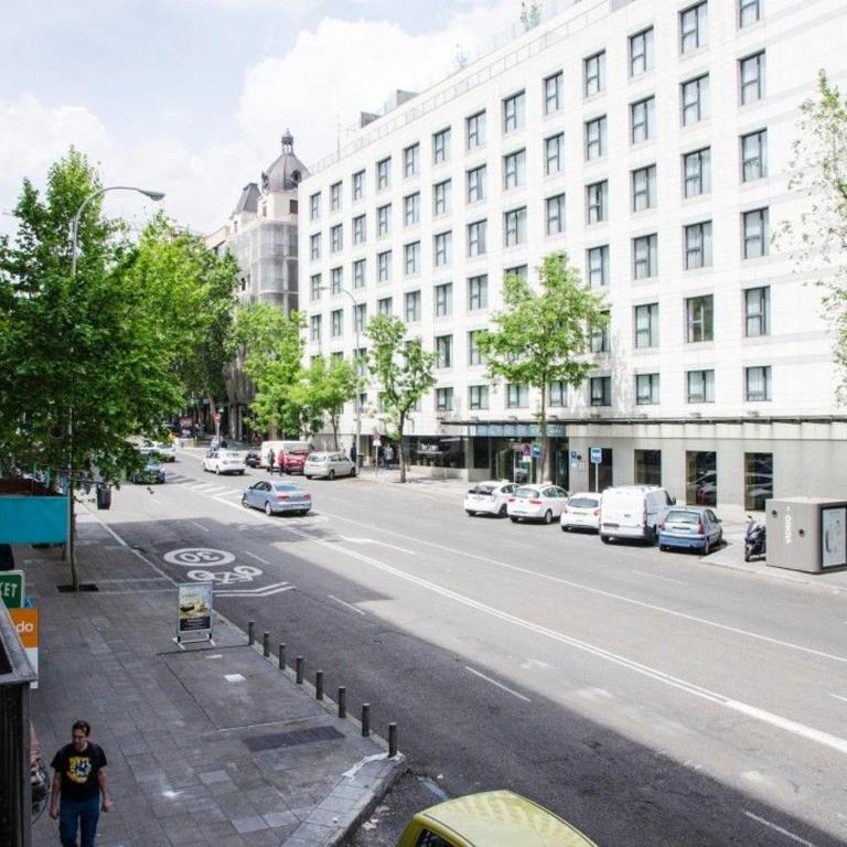 Stunning Stylish 4BD 3BTH - City Center-Atocha - Apartment - 41