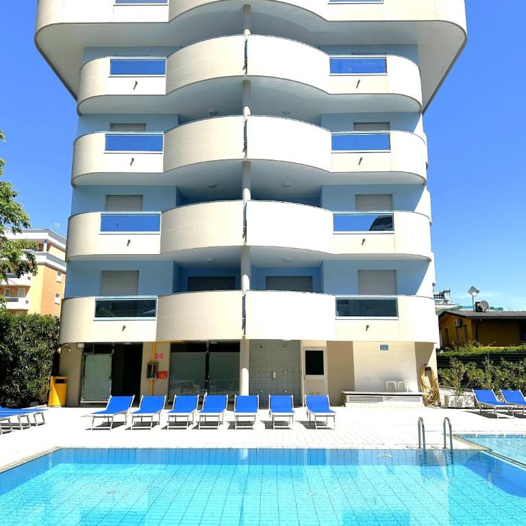 Flat with terrace in residence 50m from the sea - Appartamento - 17