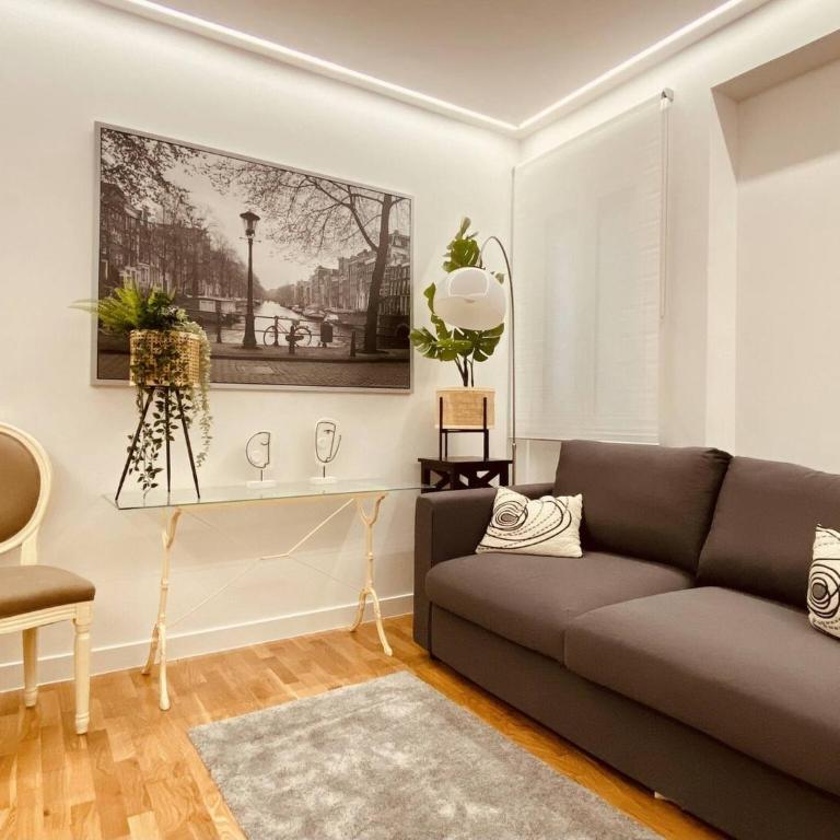 Quiet and Cozy Downtown Apartment - Apartamento Deluxe - 2