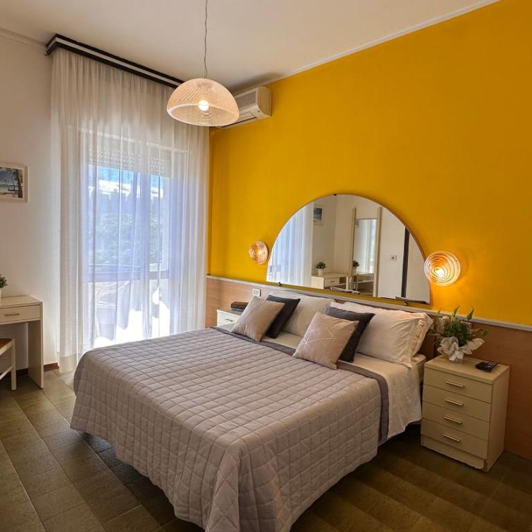 Hotel Splendid Suisse - Camera Standard Matrimoniale/Doppia con Letti Singoli con Vista Mare - 1
