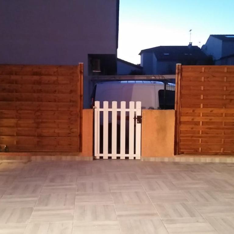 Maison Aigues-Mortes - Two-Bedroom House - 5