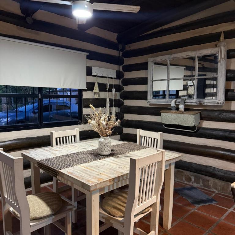 Cabaña Troncos con Piscina - Balcones - Naturaleza - Casa de 2 dormitorios - 27