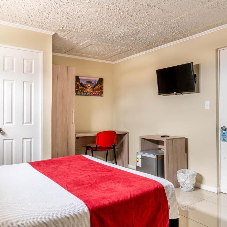 Hostal Quinta Normal - Habitación Individual con baño privado - 2