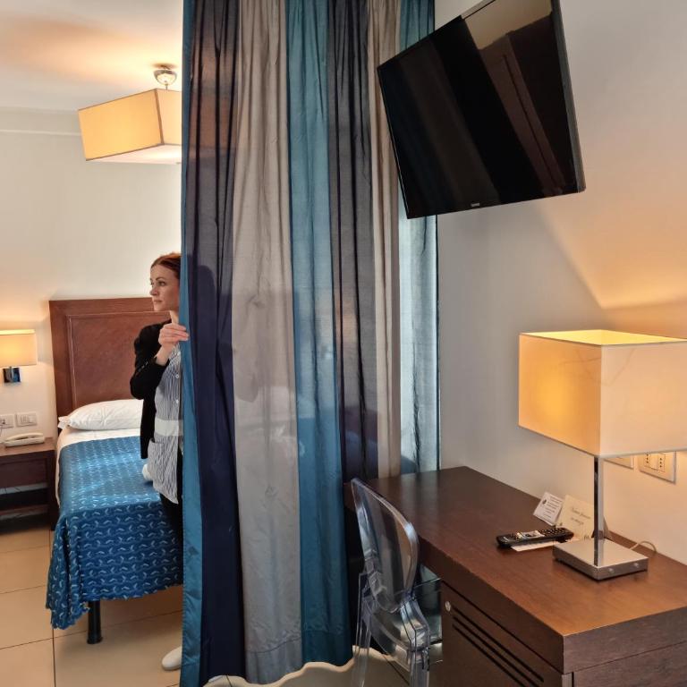 Hotel La Cappuccina - Junior Suite - 4