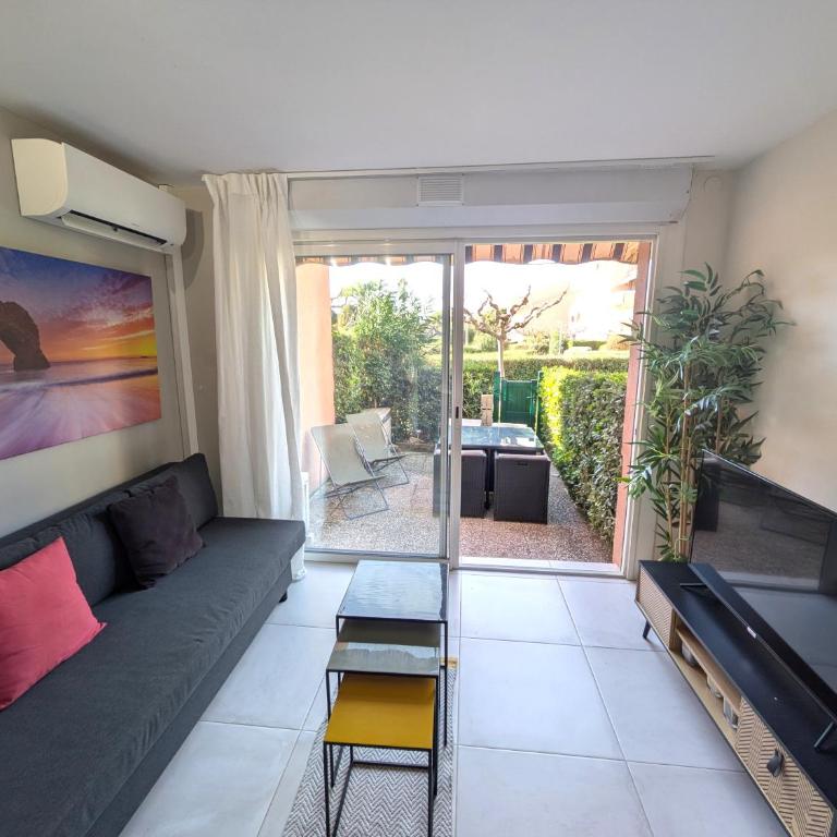 L'Oasis - T2 avec jardin - Piscine - Clim - Parking & Plage à 200m - Appartement 1 Chambre - 10