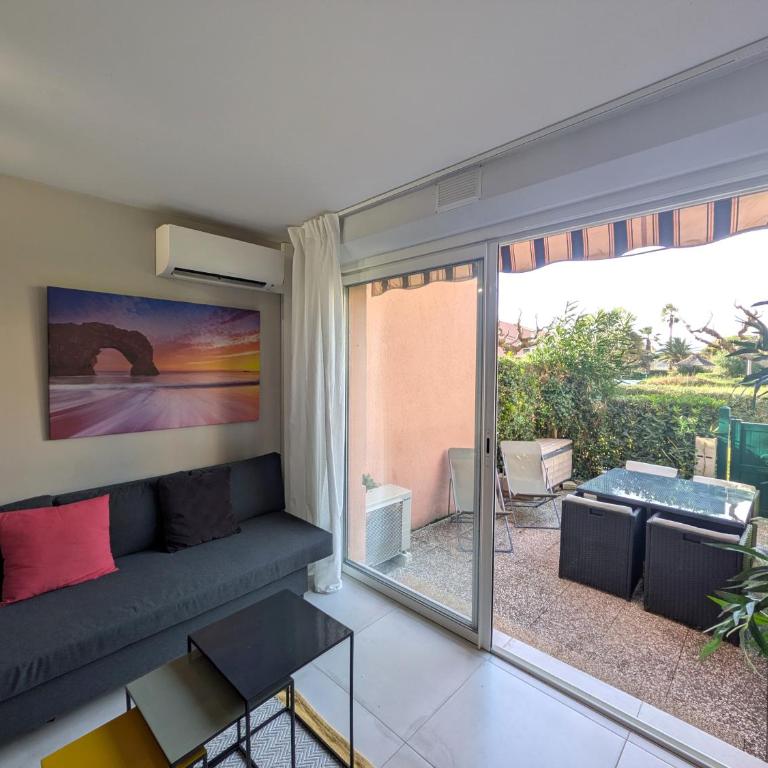 L'Oasis - T2 avec jardin - Piscine - Clim - Parking & Plage à 200m - Appartement 1 Chambre - 28