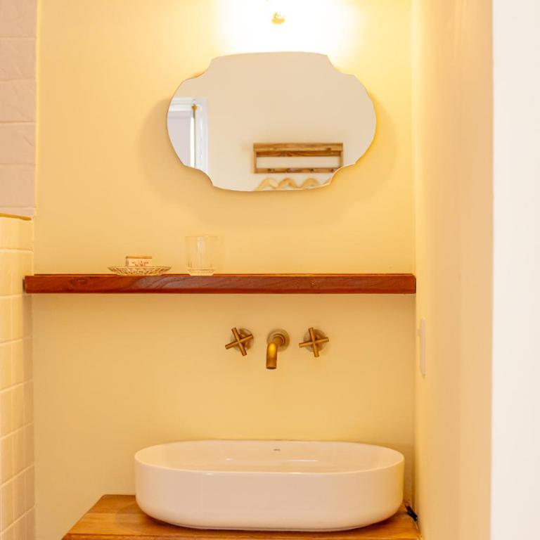 La Noire Petit hotel - Standard Double Room - 3