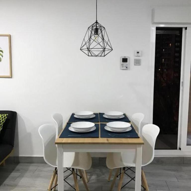 Check-in 24H PLAZA ESPAÑA AMPLIO Centro planta 4 - Three-Bedroom Apartment - 7