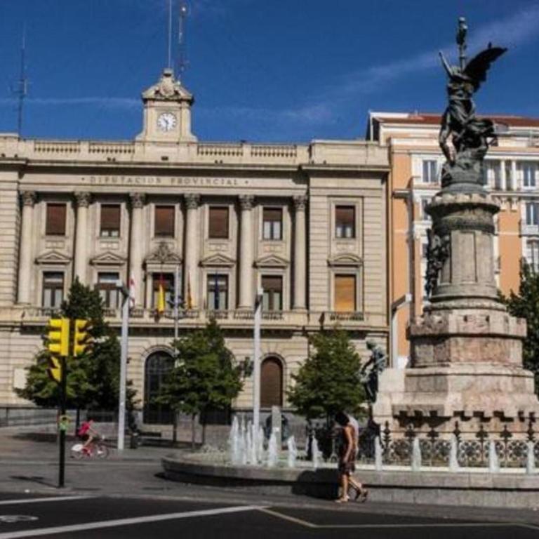 Check-in 24H PLAZA ESPAÑA AMPLIO Centro planta 4 - Three-Bedroom Apartment - 18