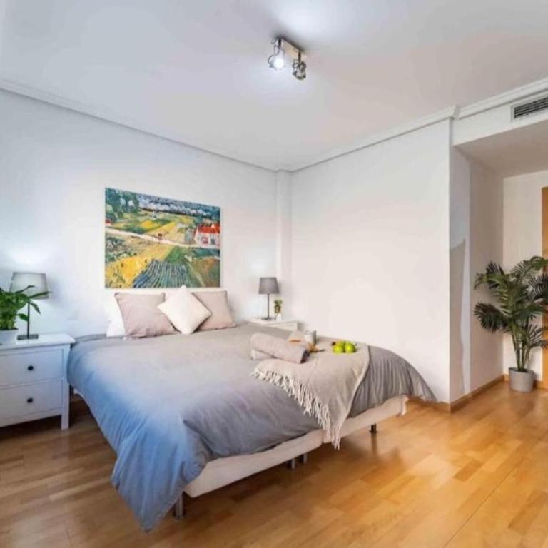 Luxury 7 Bdr Villa Terrace & Parking by TuriVida - Apartment - 30