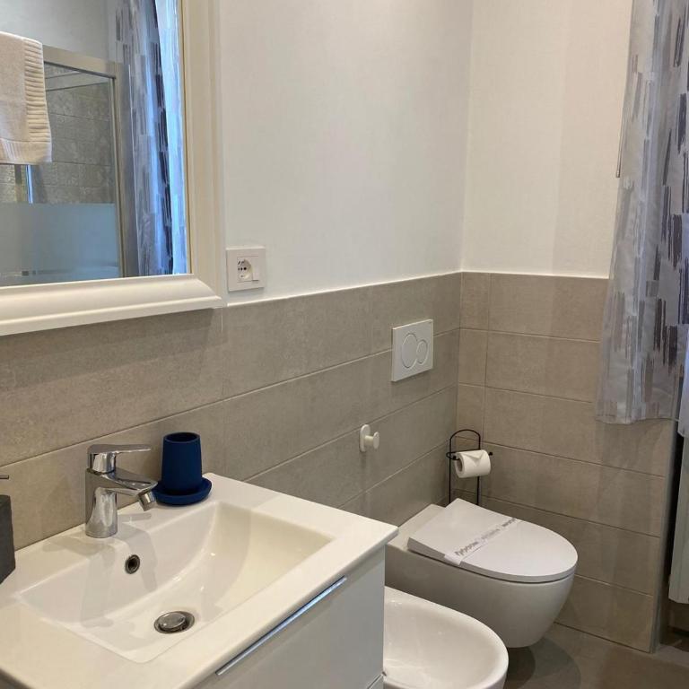 Mizar Vacanze Verona - Camera Matrimoniale con Bagno Privato - 5