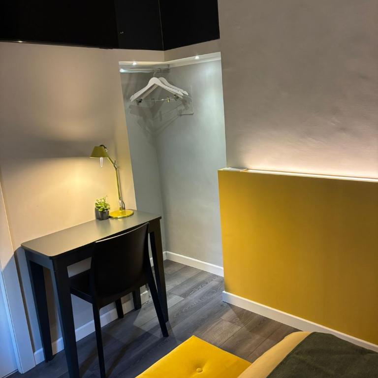 Mizar Vacanze Verona - Camera Matrimoniale con Bagno Privato - 3
