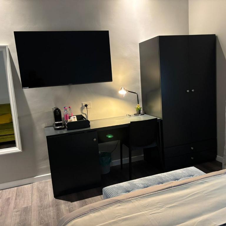 Mizar Vacanze Verona - Camera Matrimoniale con Bagno Privato - 4
