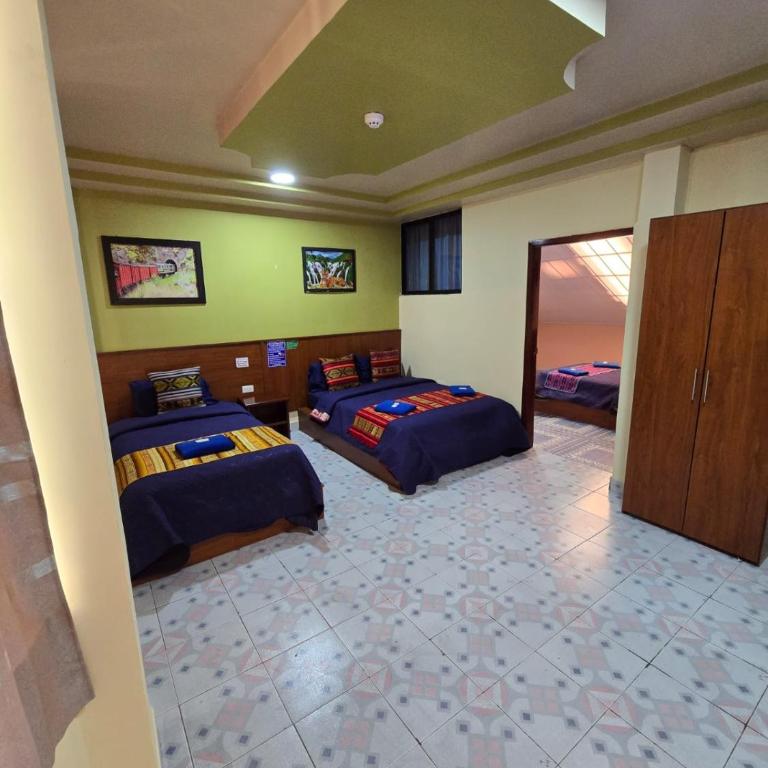 Hostal History - Habitación Triple - 2