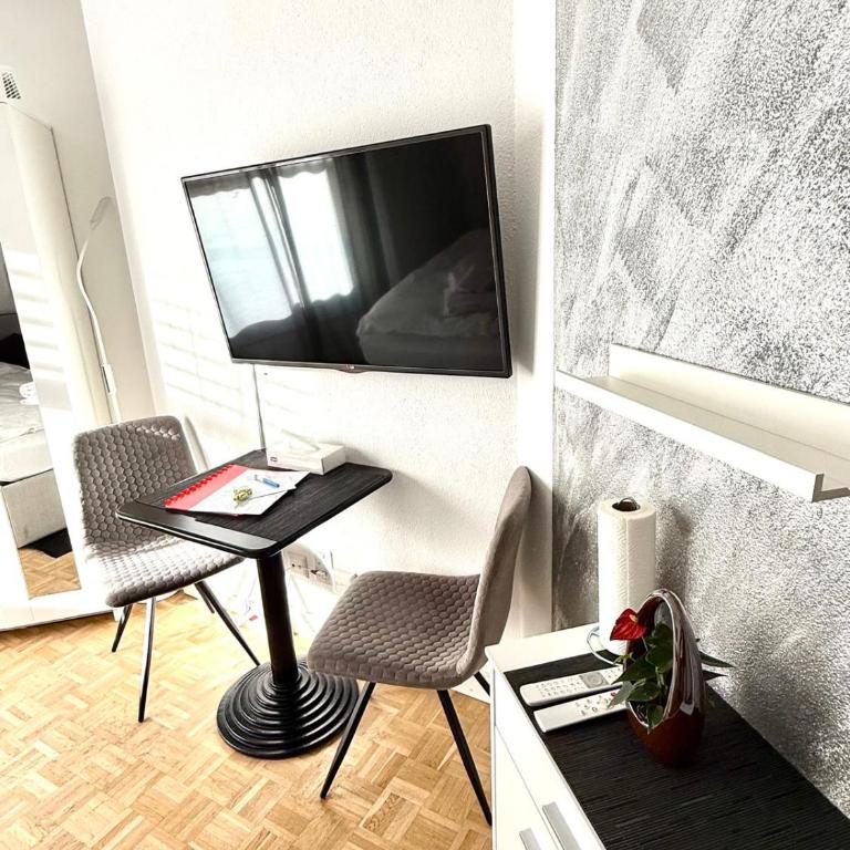 Monolocale in centro, Piscina e 400mt da Skilift - Apartment mit 1 Schlafzimmer - 2