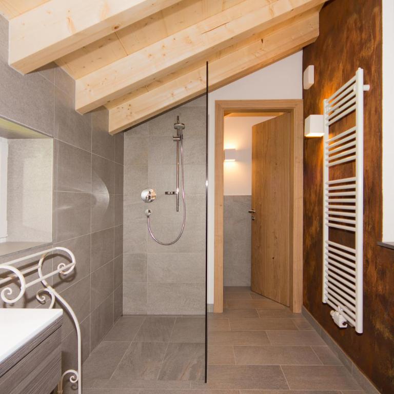 Residence Alpenrose - Appartement 2 Chambres en Duplex - 8