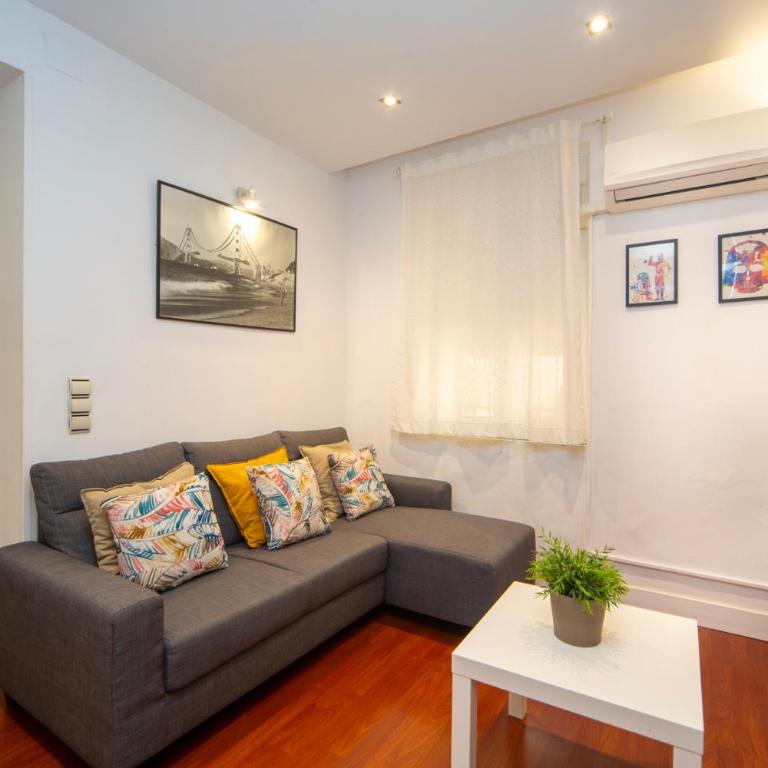 Veronica de la Magdalena - Two-Bedroom Apartment - 4