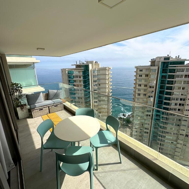 Reñaca Encantador - Departamento precioso con dos dormitorios en suite, sol y vista al mar - Two-Bedroom Apartment - 23