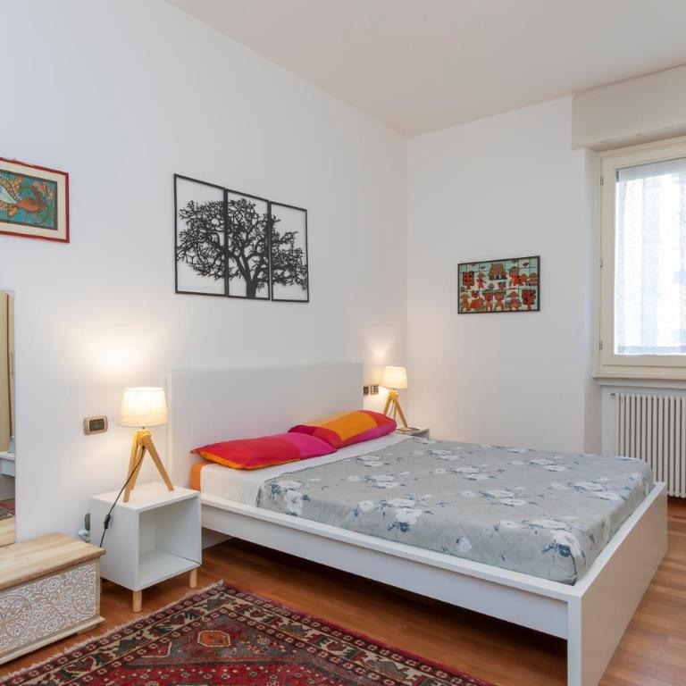 I-Host Apartment - Copernico - Appartamento con 2 Camere da Letto - 2