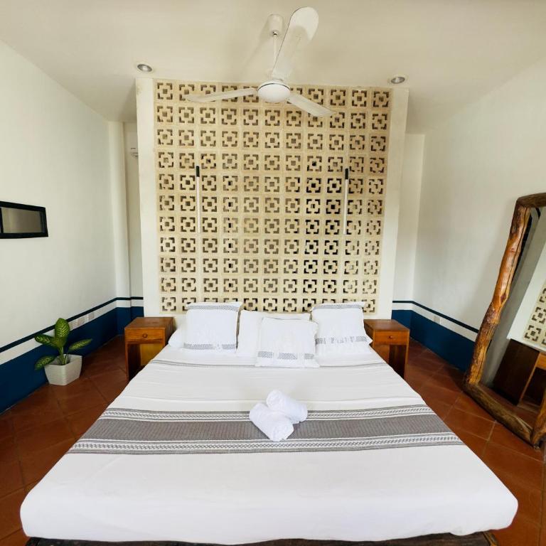 Hotel Tulum Centro, Party Hotel - Habitación con cama extragrande. - 9