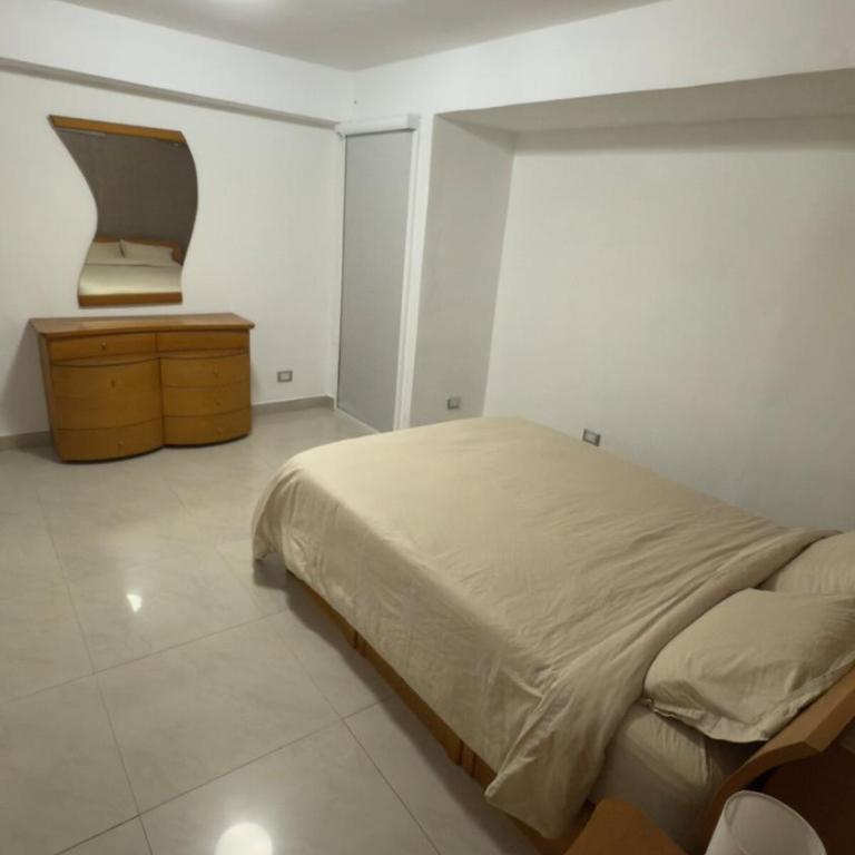 Comfortable Apartment Los Chorros Caracas - Two-Bedroom Apartment - 6