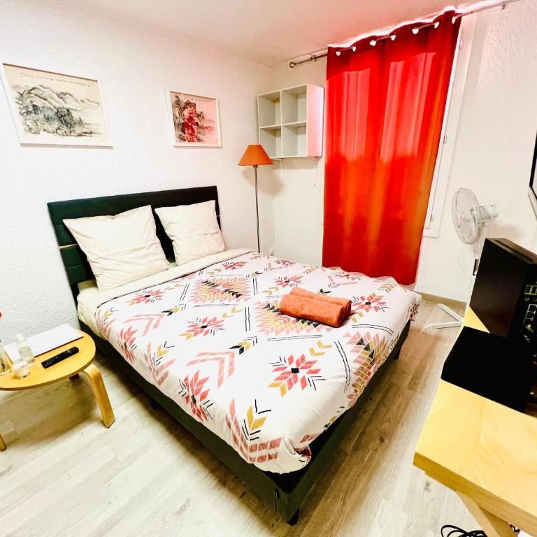 JOLI STUDIO HYPER CENTRE TRES PROCHE VIEUX PORT - Appartement - 6