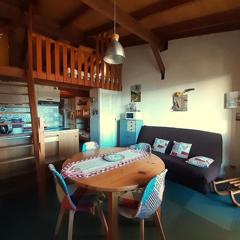 Studio mezzanine vue montagne - Studio - Vue sur Montagne - 1