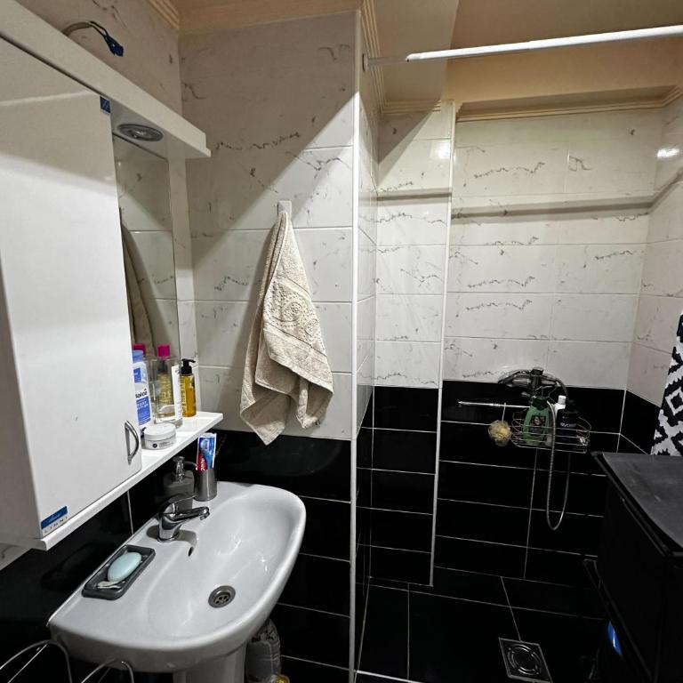 Loft - One-Bedroom Apartment - 7