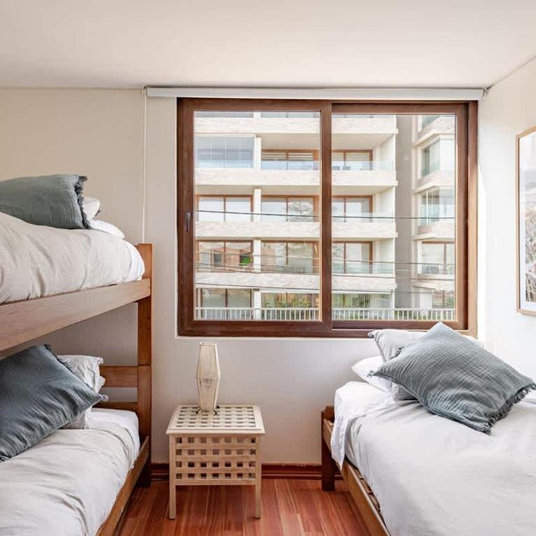Spacious ocean view apt - 3 min walk - Apartment - 23