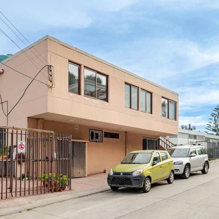 Spacious ocean view apt - 3 min walk - Apartment - 44