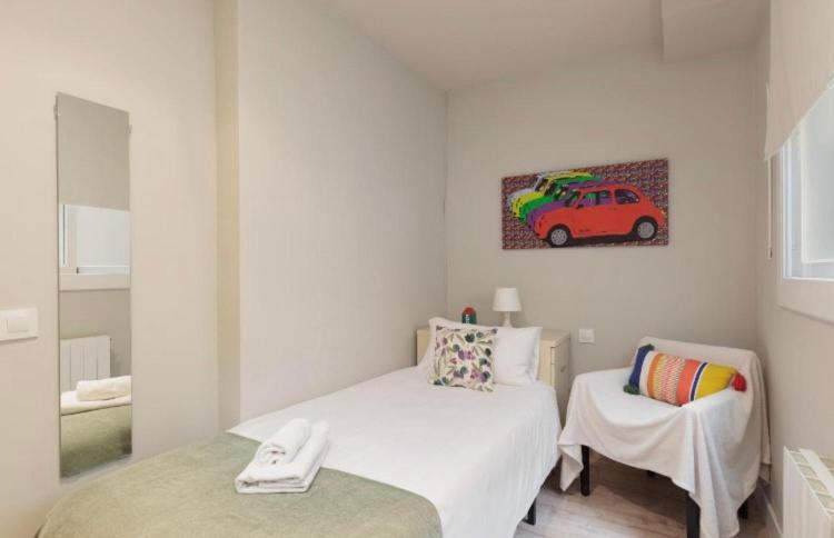 Diagonal Avenue Apartment - Three-Bedroom Apartment - 20