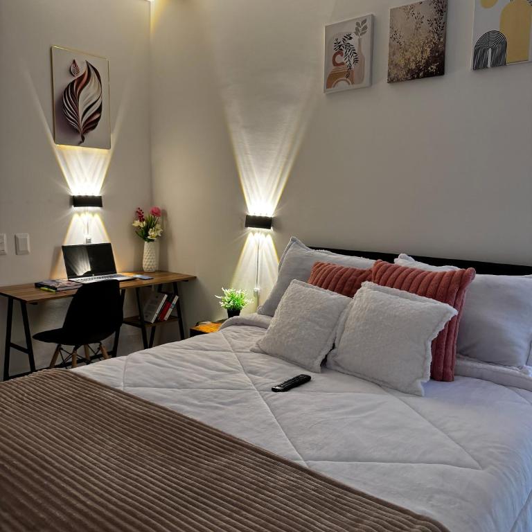 Moderno Studio con Rooftop y Vista a la Ciudad Zona 93 - One-Bedroom Apartment - 2