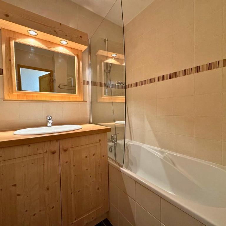Studio ensoleillé pour 5 Pers. à la Croisette, Menuires - Balcon, Pied des pistes - FR-1-452-359 - Estudio - 14